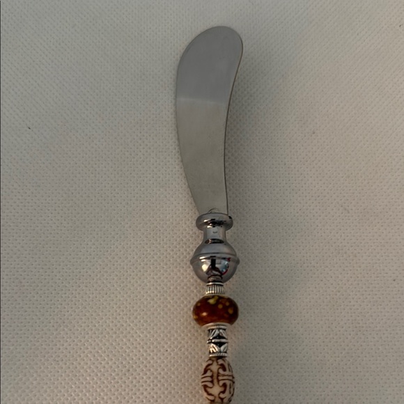 Elegant Silver and Gold Cheese Spreader - Picture 6 of 15